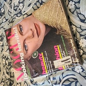Vintage Vogue Magazine October 1976